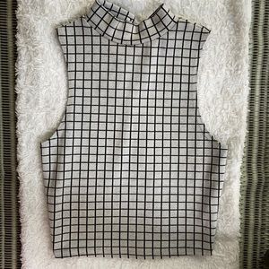 Checkered  sleeveless crop top xs